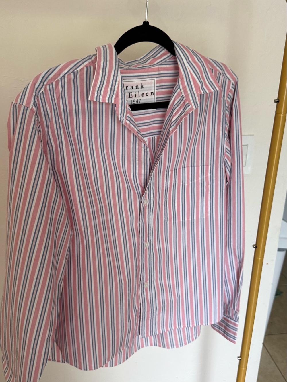 Frank & Eileen - Silvio Blue, Coral, White Striped Button-Down Shirt